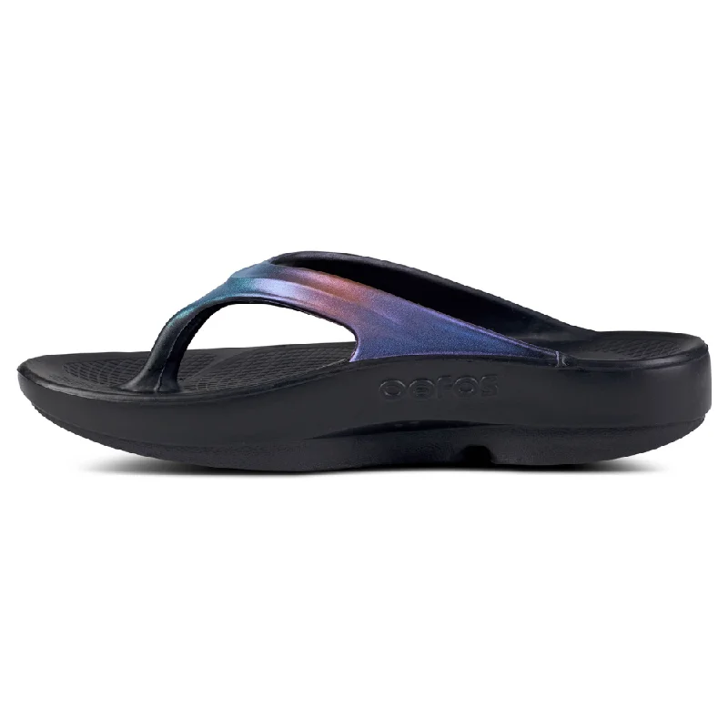 OOFOS OOlala Luxe Midnight Spectre Sandal (Unisex)