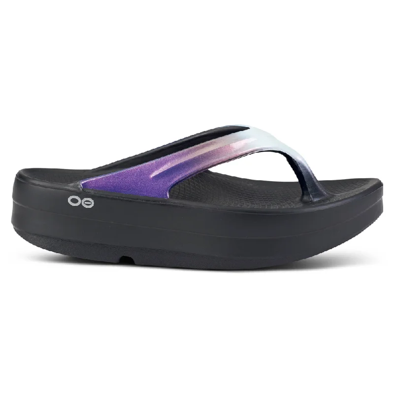 OOFOS OOmega OOlala Luxe Calypso Sandal (Unisex)