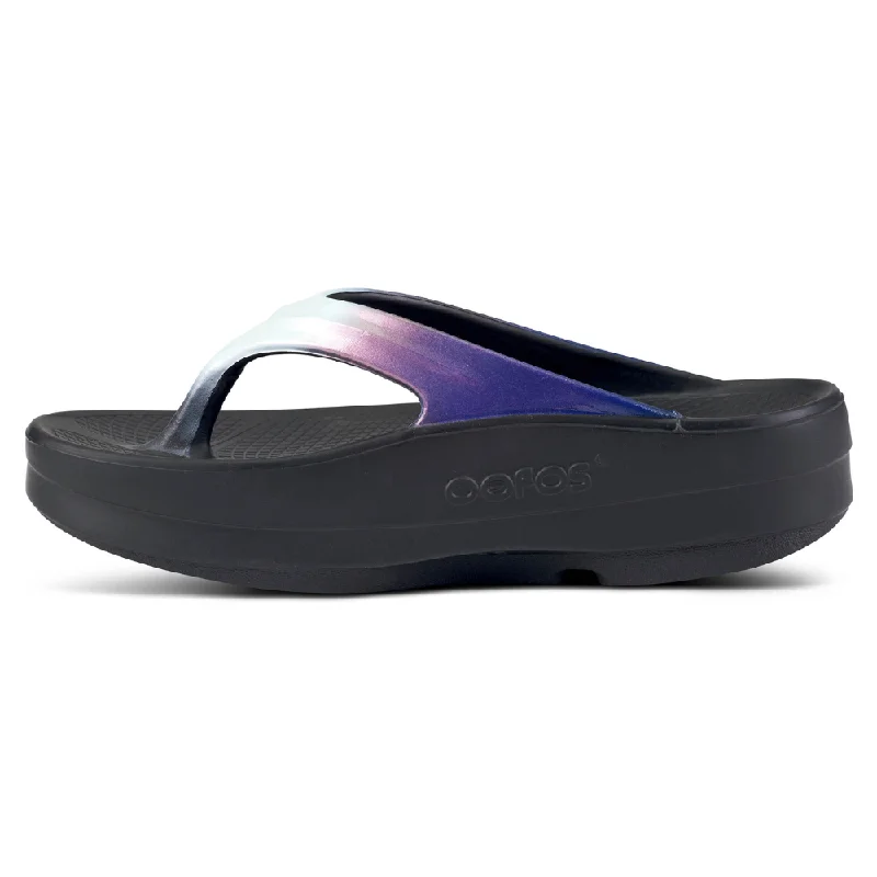 OOFOS OOmega OOlala Luxe Calypso Sandal (Unisex)