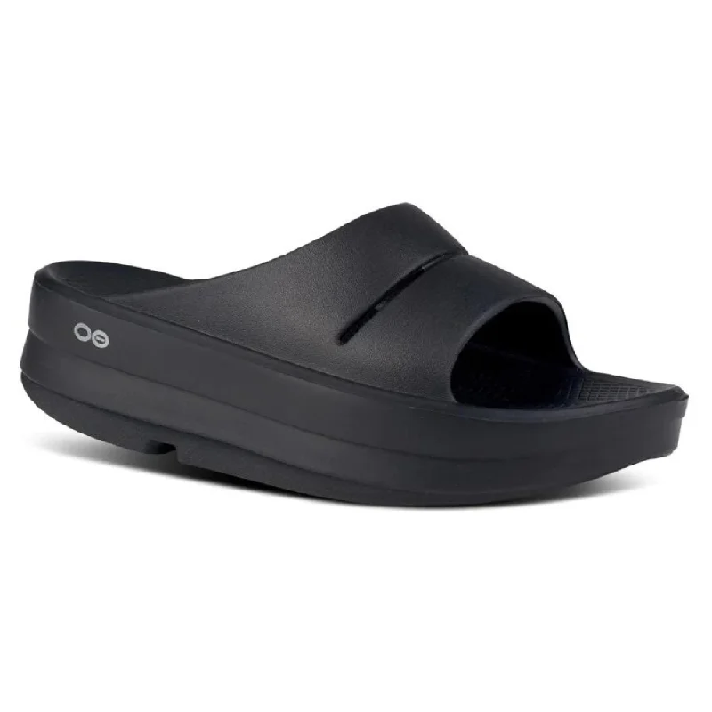 OOFOS OOmega OOahh Black Sandal (Unisex)