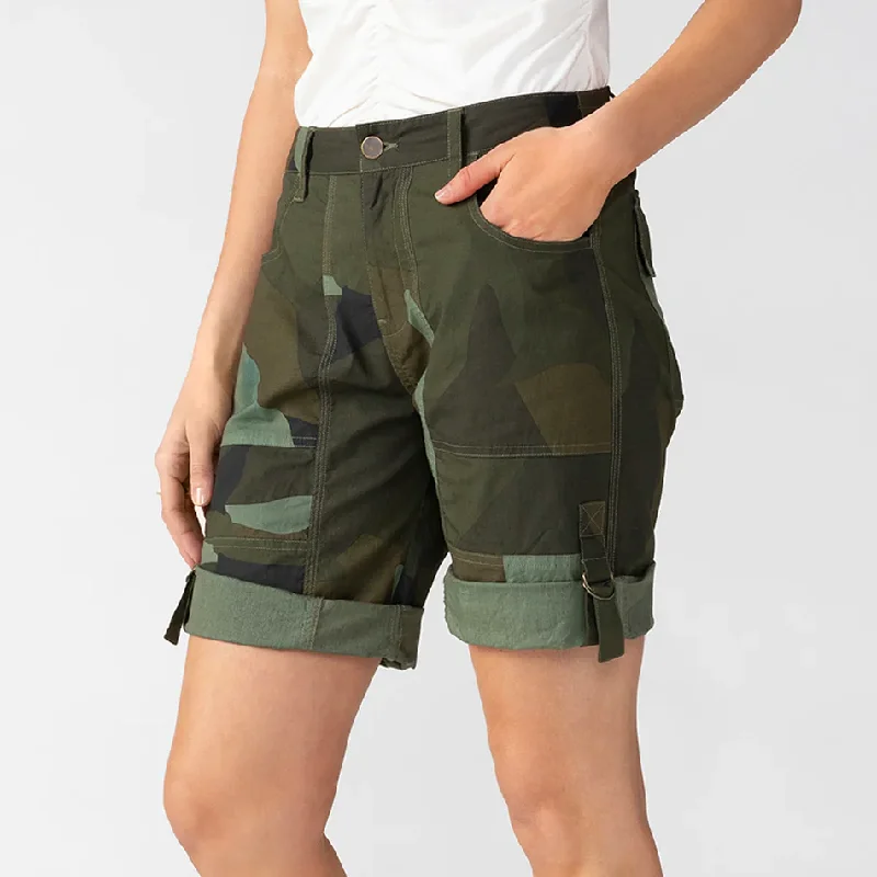 Cali Shorts (Green Scape)